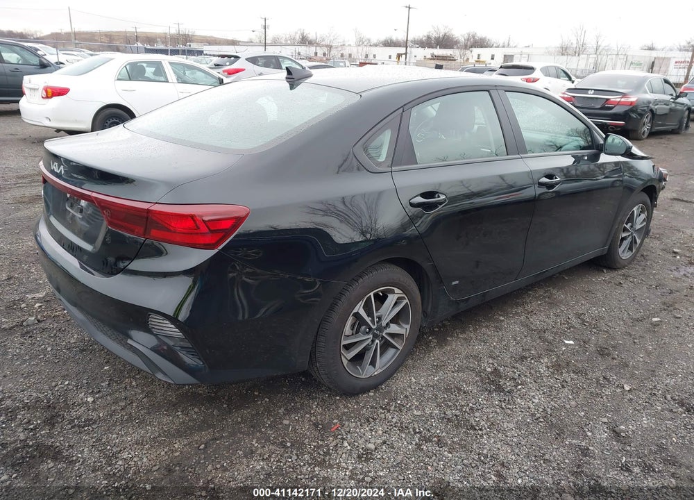 2024 KIA FORTE LXS VIN: 3KPF24AD0RE758275