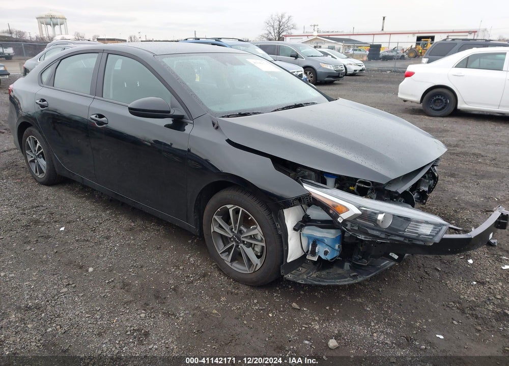 2024 KIA FORTE LXS VIN: 3KPF24AD0RE758275