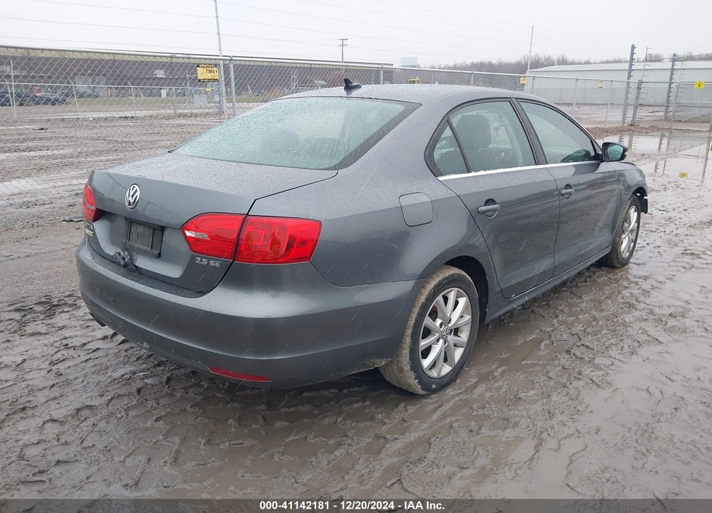 2013 VOLKSWAGEN JETTA 2.5L SE VIN: 3VWDP7AJ3DM288996