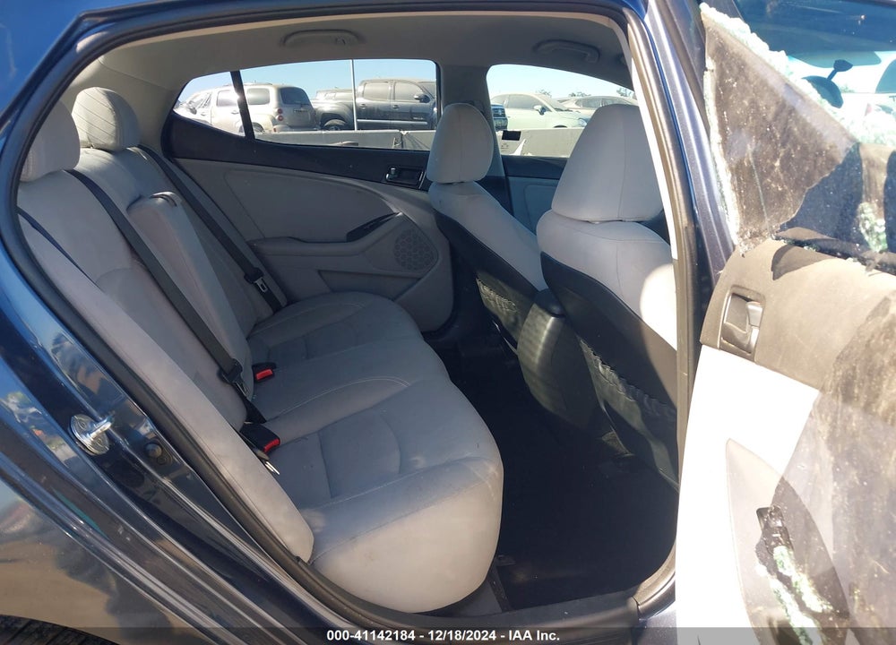 2015 KIA OPTIMA LX VIN: 5XXGM4A77FG363828