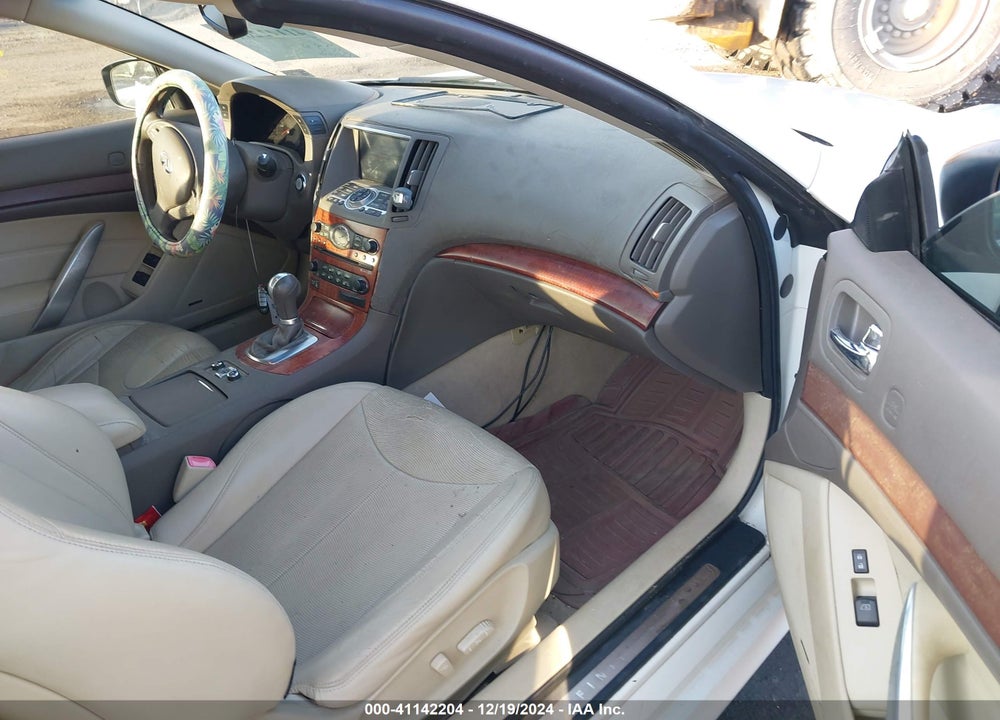 2009 INFINITI G37 VIN: JNKCV66E39M723558