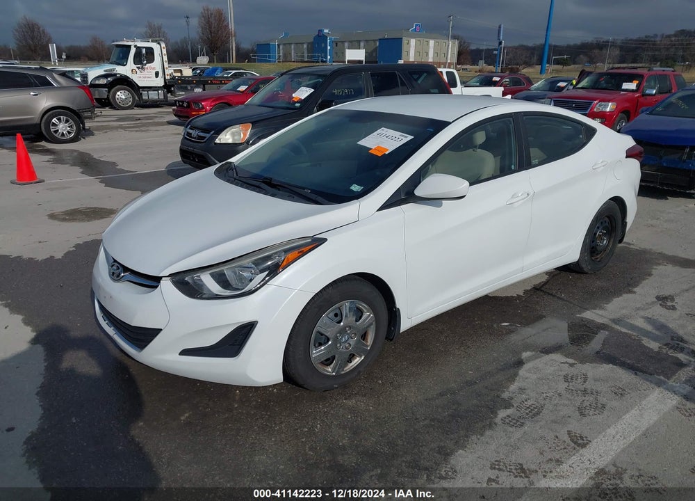 2016 HYUNDAI ELANTRA SE VIN: 5NPDH4AE5GH797354