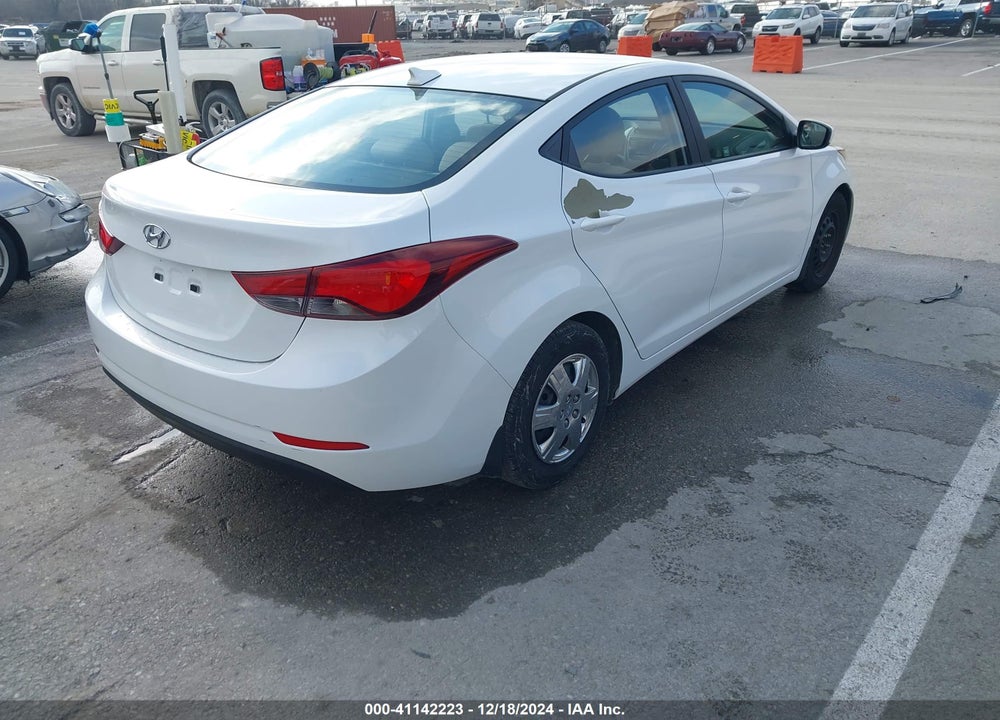 2016 HYUNDAI ELANTRA SE VIN: 5NPDH4AE5GH797354