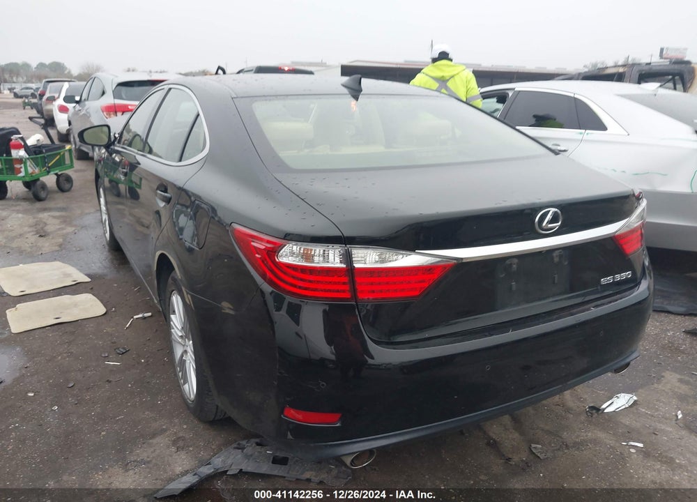 2015 LEXUS ES VIN: JTHBK1GG3F2165290