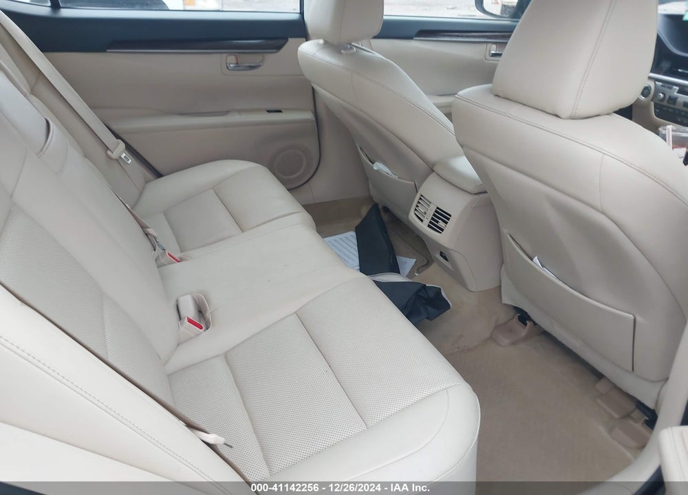 2015 LEXUS ES VIN: JTHBK1GG3F2165290