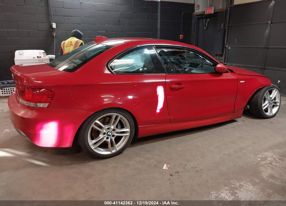 2009 BMW 135I VIN: WBAUC73589VK95595