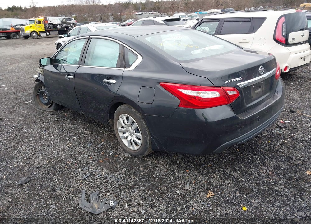 2017 NISSAN ALTIMA VIN: 1N4AL3AP7HC199458