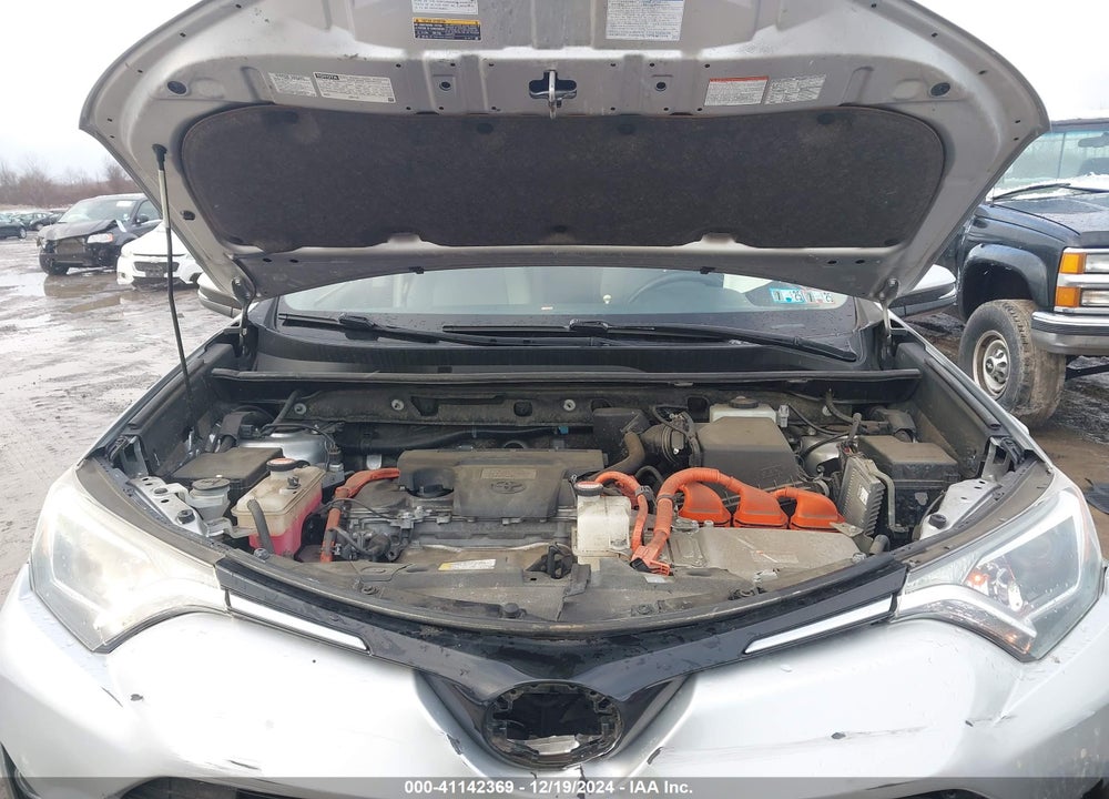 2016 TOYOTA RAV4 HYBRID XLE VIN: JTMRJREV6GD039868