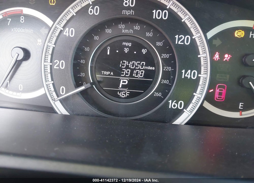 2016 HONDA ACCORD EX-L V-6 VIN: 1HGCR3F83GA007273