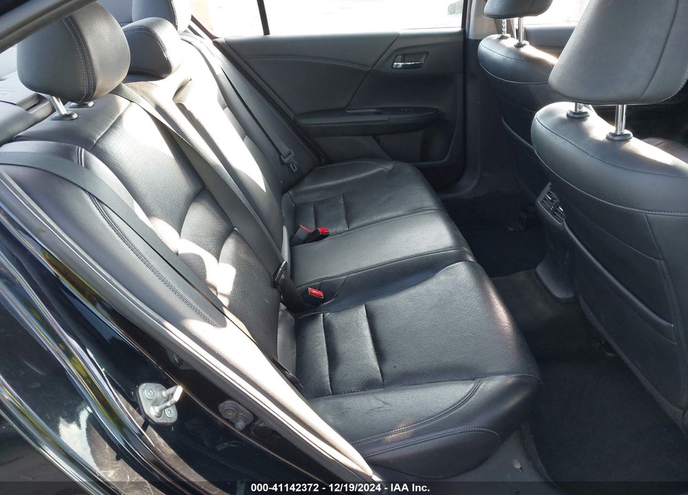 2016 HONDA ACCORD EX-L V-6 VIN: 1HGCR3F83GA007273
