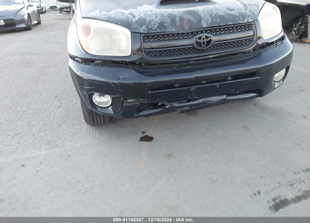2005 TOYOTA RAV4 VIN: JTEGD20V350048458