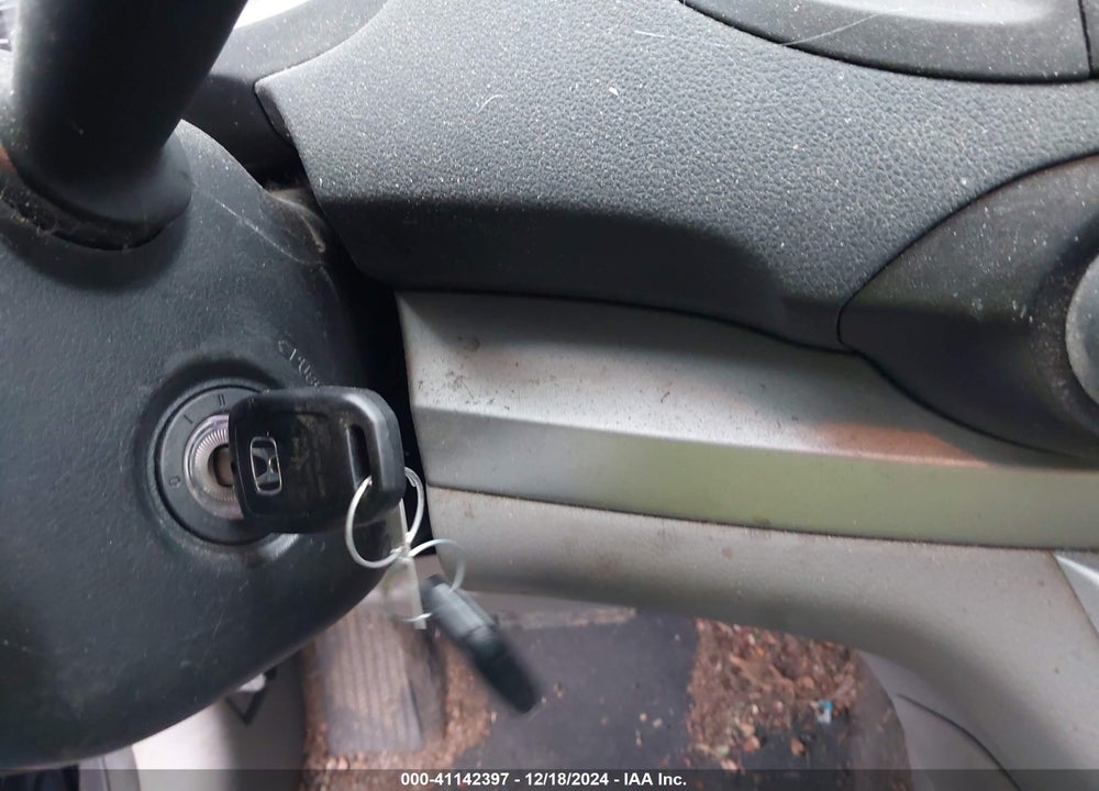 2014 HONDA CR-V LX VIN: 2HKRM4H33EH653496