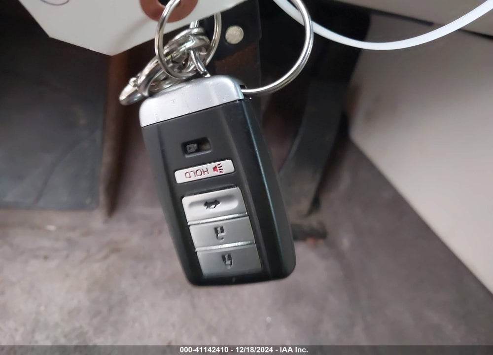 2014 ACURA RLX VIN: JH4KC1F58EC006870