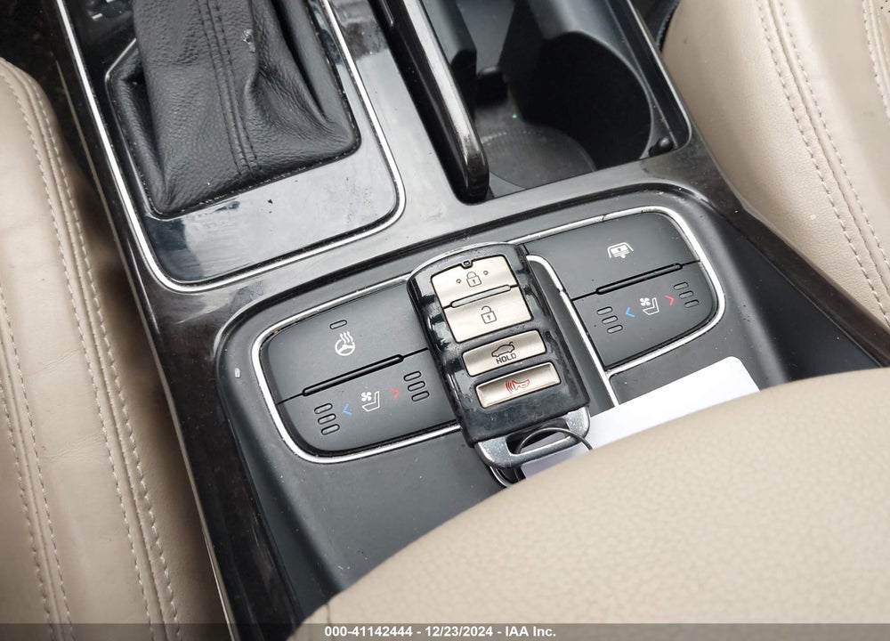 2015 KIA CADENZA PREMIUM VIN: KNALN4D76F5180607