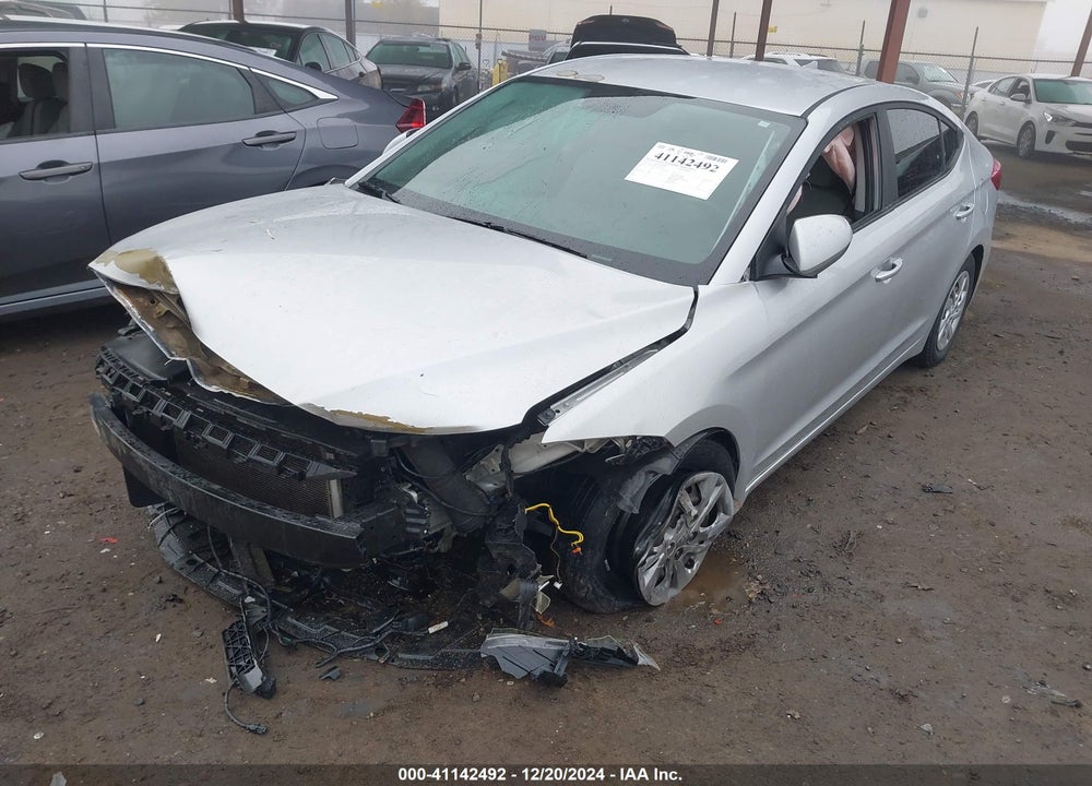 2017 HYUNDAI ELANTRA VIN: 5NPD74LF7HH160718