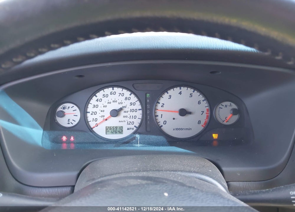 2004 NISSAN PATHFINDER SE VIN: JN8DR09X34W806526