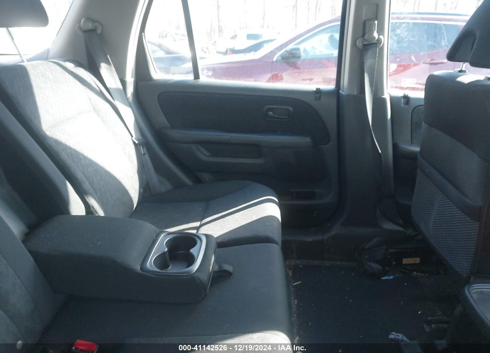 2005 HONDA CR-V LX VIN: SHSRD78545U302848
