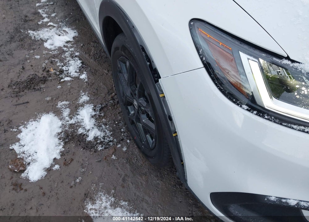 2025 HONDA HR-V AWD SPORT VIN: 3CZRZ2H58SM729477