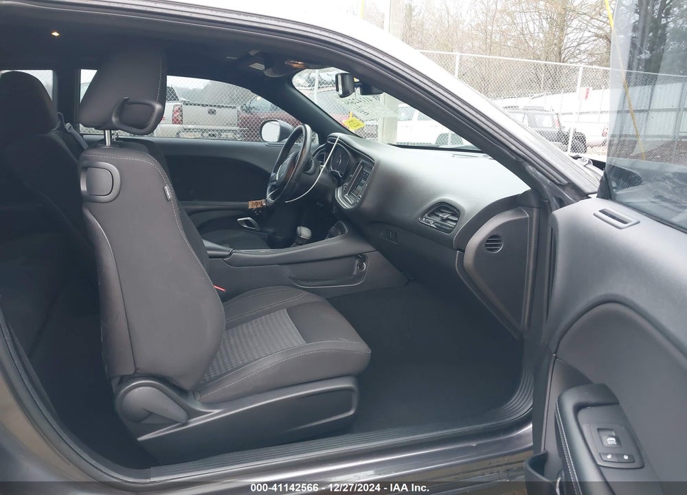 2019 DODGE CHALLENGER VIN: 2C3CDZAG1KH747952