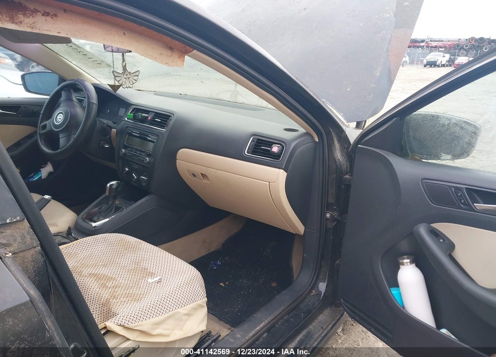 2011 VOLKSWAGEN JETTA 2.5L SE VIN: 3VWDX7AJ0BM351971