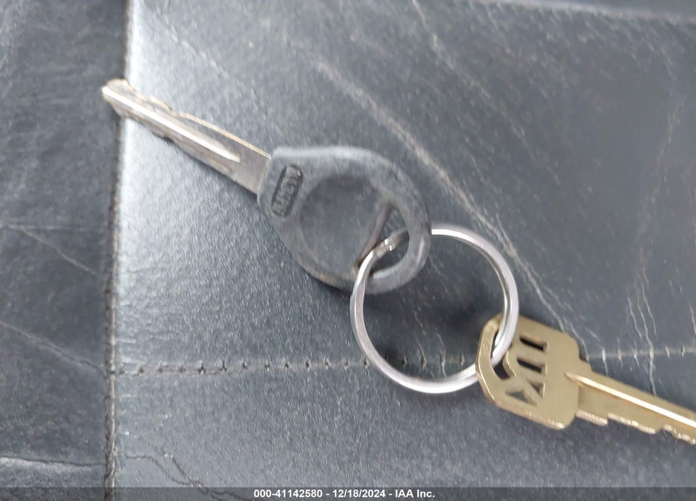 2001 NISSAN FRONTIER SE-V6 VIN: 1N6ED27Y31C384256