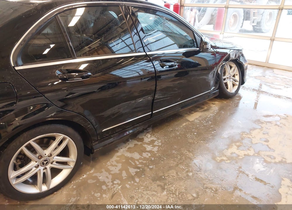 2012 MERCEDES-BENZ C 300 LUXURY 4MATIC/SPORT 4MATIC VIN: WDDGF8BB3CR235752