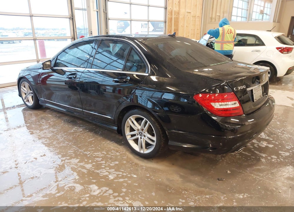 2012 MERCEDES-BENZ C 300 LUXURY 4MATIC/SPORT 4MATIC VIN: WDDGF8BB3CR235752