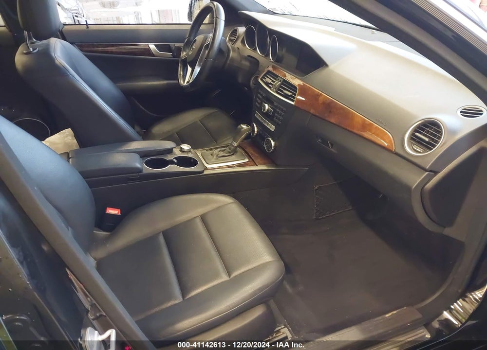 2012 MERCEDES-BENZ C 300 LUXURY 4MATIC/SPORT 4MATIC VIN: WDDGF8BB3CR235752