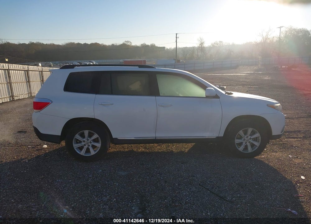2011 TOYOTA HIGHLANDER SE V6 VIN: 5TDZK3EH0BS033260