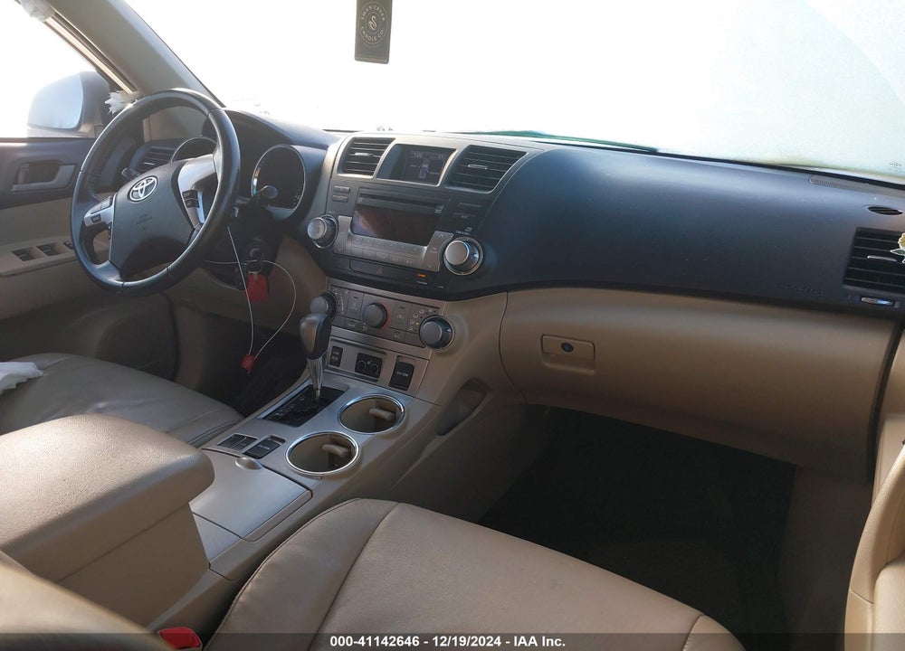 2011 TOYOTA HIGHLANDER SE V6 VIN: 5TDZK3EH0BS033260