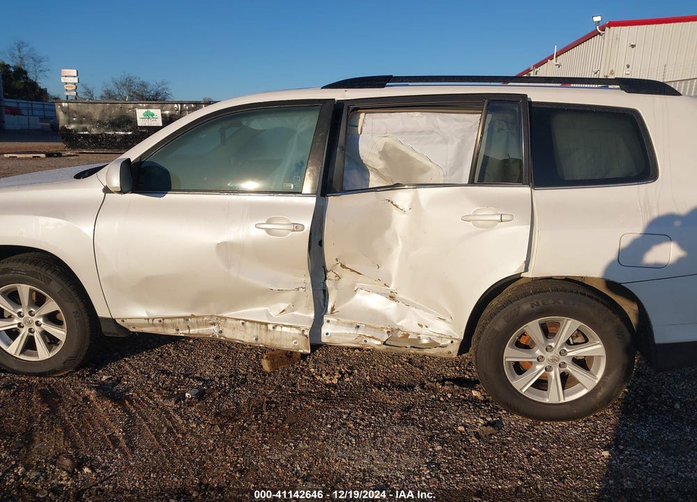 2011 TOYOTA HIGHLANDER SE V6 VIN: 5TDZK3EH0BS033260