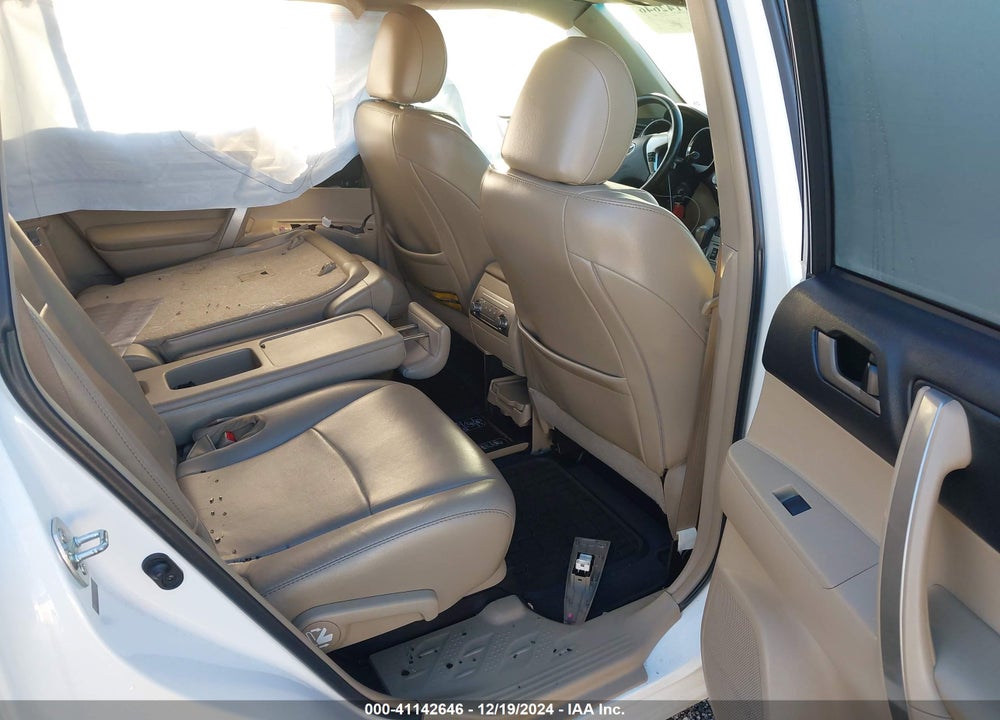 2011 TOYOTA HIGHLANDER SE V6 VIN: 5TDZK3EH0BS033260