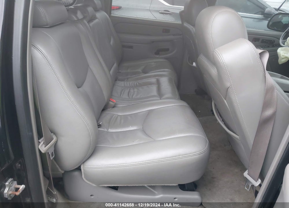 2006 CHEVROLET SUBURBAN 1500 VIN: 1GNFK16Z26J168703