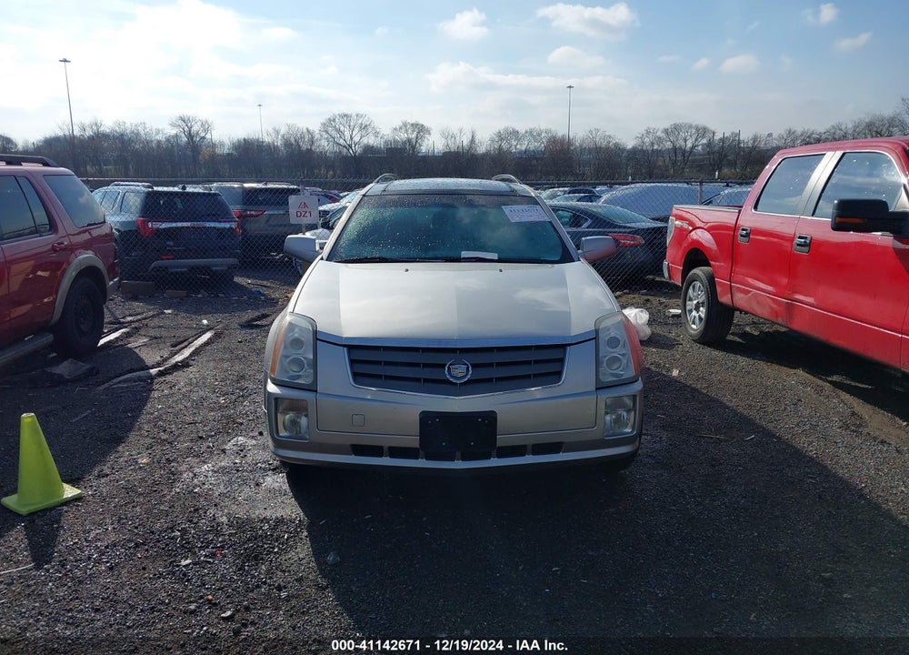 2005 CADILLAC SRX V6 VIN: 1GYEE637350139334