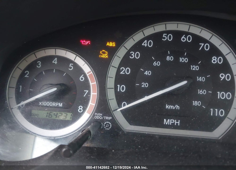 2004 TOYOTA SIENNA LE VIN: 5TDZA23CX4S175428