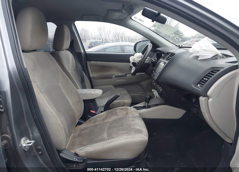2019 MITSUBISHI OUTLANDER SPORT 2.0 ES VIN: JA4AP3AU2KU033526