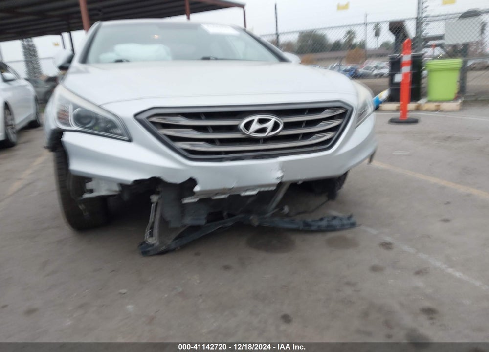 2016 HYUNDAI SONATA VIN: 5NPE34AF8GH428709