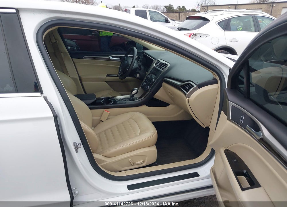 2016 FORD FUSION SE VIN: 3FA6P0HDXGR169200