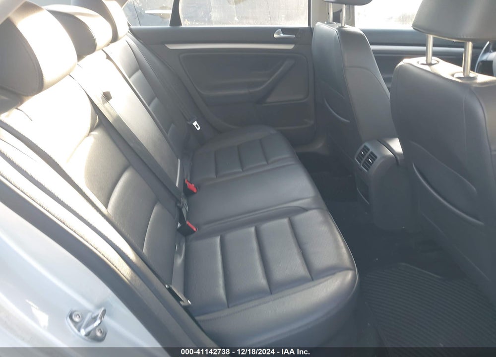 2008 VOLKSWAGEN JETTA WOLFSBURG EDITION VIN: 3VWRA71K08M192877