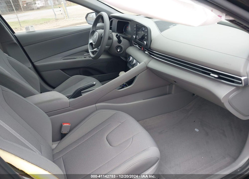 2024 HYUNDAI ELANTRA VIN: KMHLL4DG5RU694818
