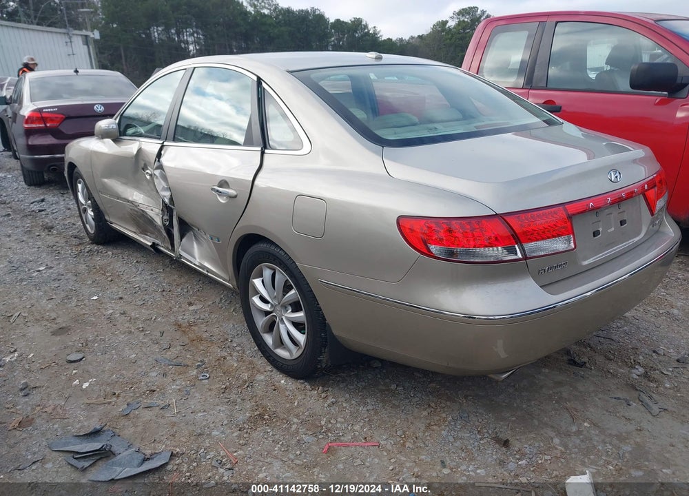 2008 HYUNDAI AZERA LIMITED VIN: KMHFC46F08A332770