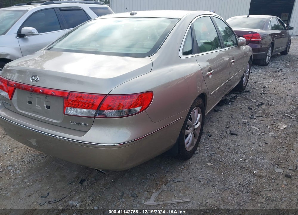 2008 HYUNDAI AZERA LIMITED VIN: KMHFC46F08A332770