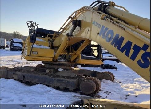 2019 KOMATSU PC360LC-11 EXCAVATOR VIN: KMTPC256HJWA37170