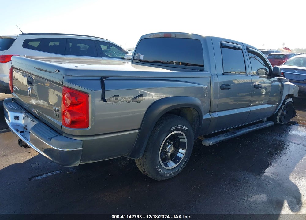 2005 DODGE DAKOTA SLT VIN: 1D7HW48N25S149973