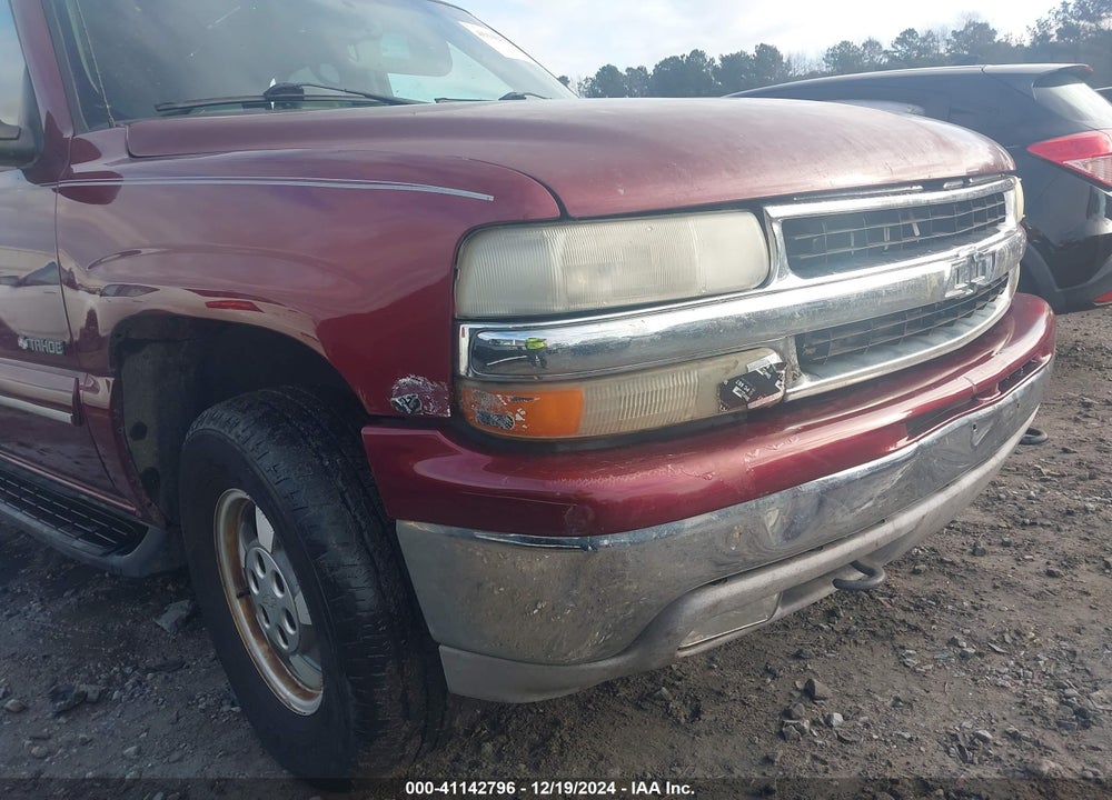 2003 CHEVROLET TAHOE LT VIN: 1GNEK13Z93J100913