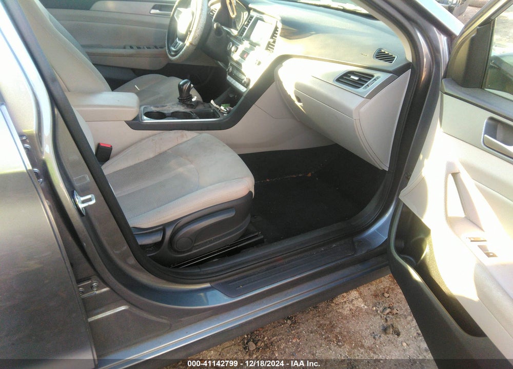 2018 HYUNDAI SONATA VIN: 5NPE34AF8JH630506