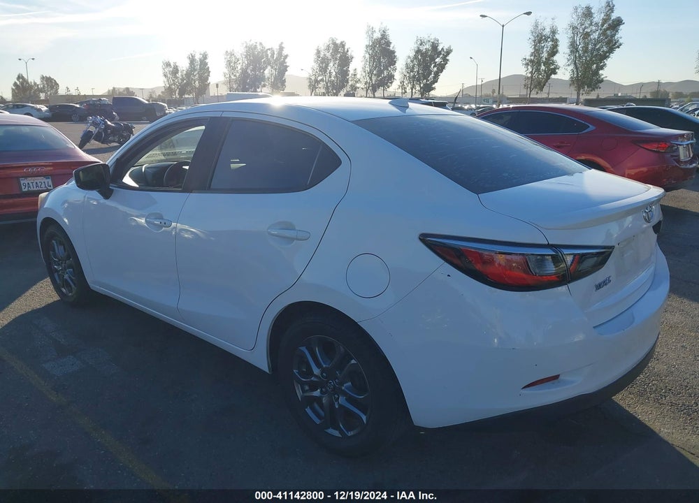 2019 TOYOTA YARIS VIN: 3MYDLBYV9KY504402