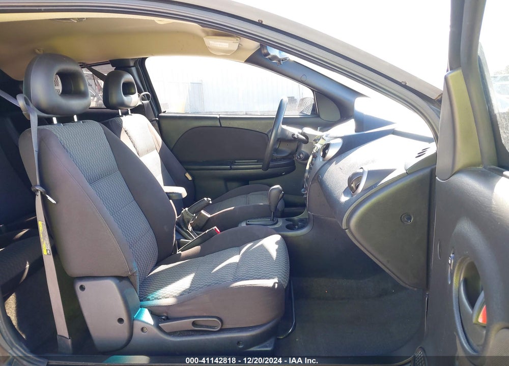 2006 SATURN ION 2 VIN: 1G8AN15F06Z158605