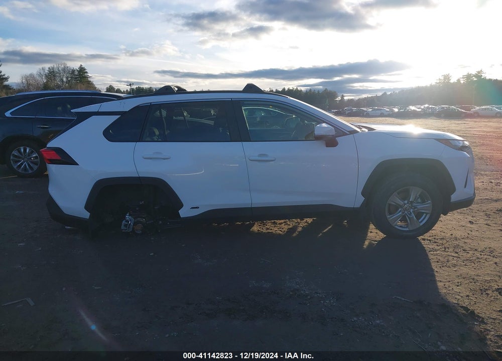 2024 TOYOTA RAV4 HYBRID XLE VIN: 2T3RWRFV0RW250781