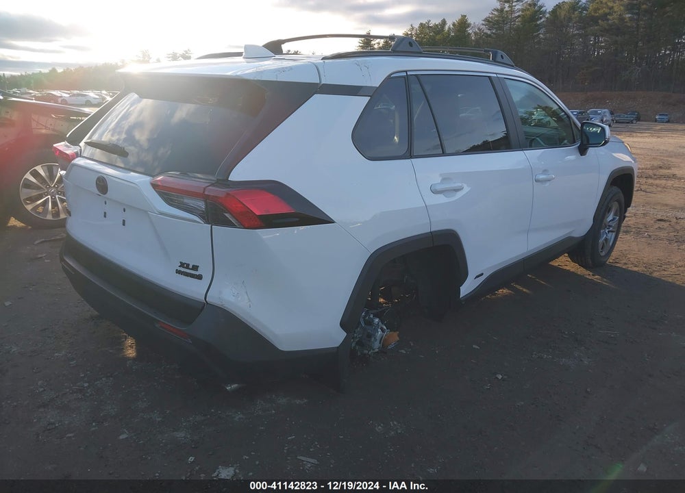 2024 TOYOTA RAV4 HYBRID XLE VIN: 2T3RWRFV0RW250781